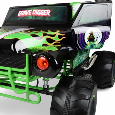 Monster Jam Grave Digger 24-Volt Battery Powered Ride-On   568100101